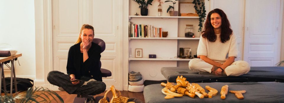 VApprendre quelques gestes simples, pour soi ou à deux, afin de prolonger les bienfaits d'une séance ou de partager un moment privilégié.
